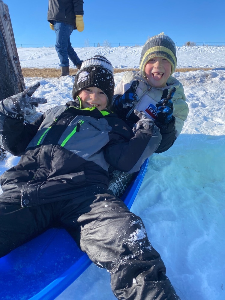Second grade students that completed the December Wildfire Bookworm requirements enjoyed an afternoon of sledding! 
